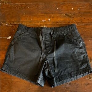 Eddie Bauer Black Flat Front Shorts Versatile Cotton Blend